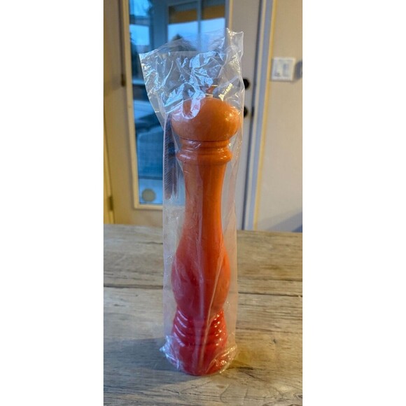 NEW Le Creuset Acrylic 12" Classic Salt Mill, Flame Orange